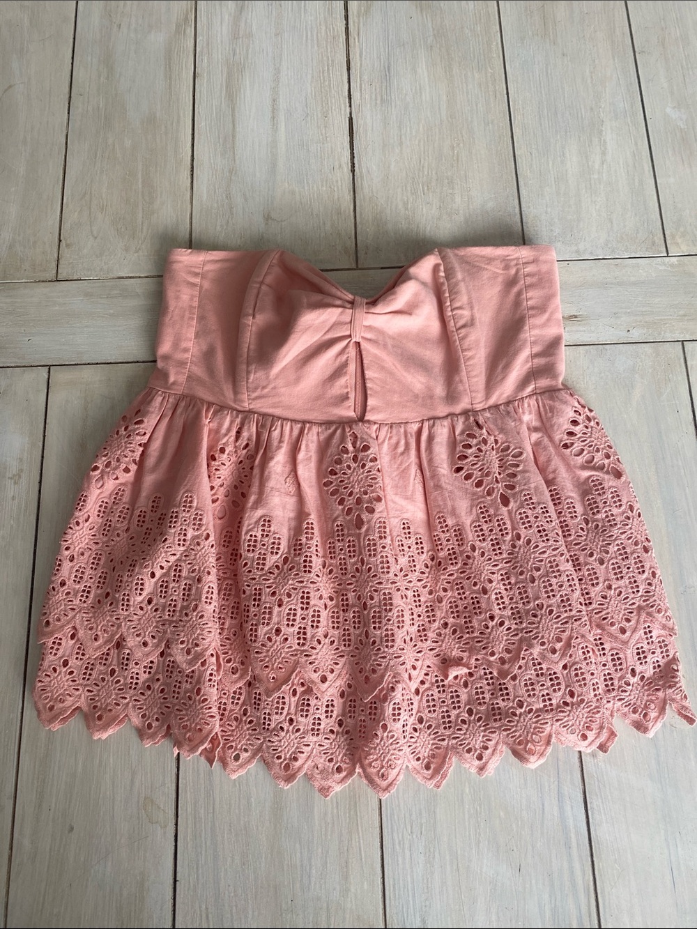 Sea New York Peach Strapless Eyelet Top Size 6 Bow